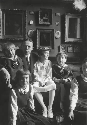 Film RAZUMOVSKÝ FROM VIKŠTEJNA / ODYSSEY OF EMIGRATION