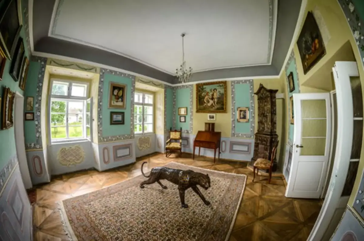Guided Tours of Luhov Castle 2026 — Zámek Luhov, Líšťany