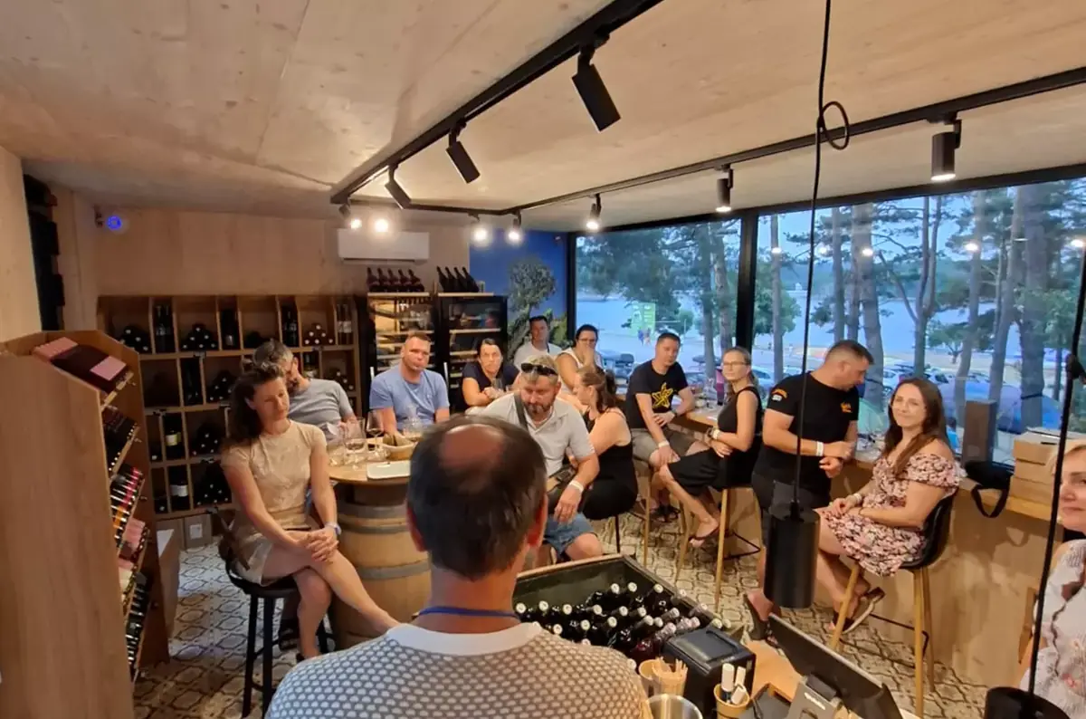 Weinverkostung am Vranovská-Strand — Gaudeo - Vranovská pláž, Vranov nad Dyjí