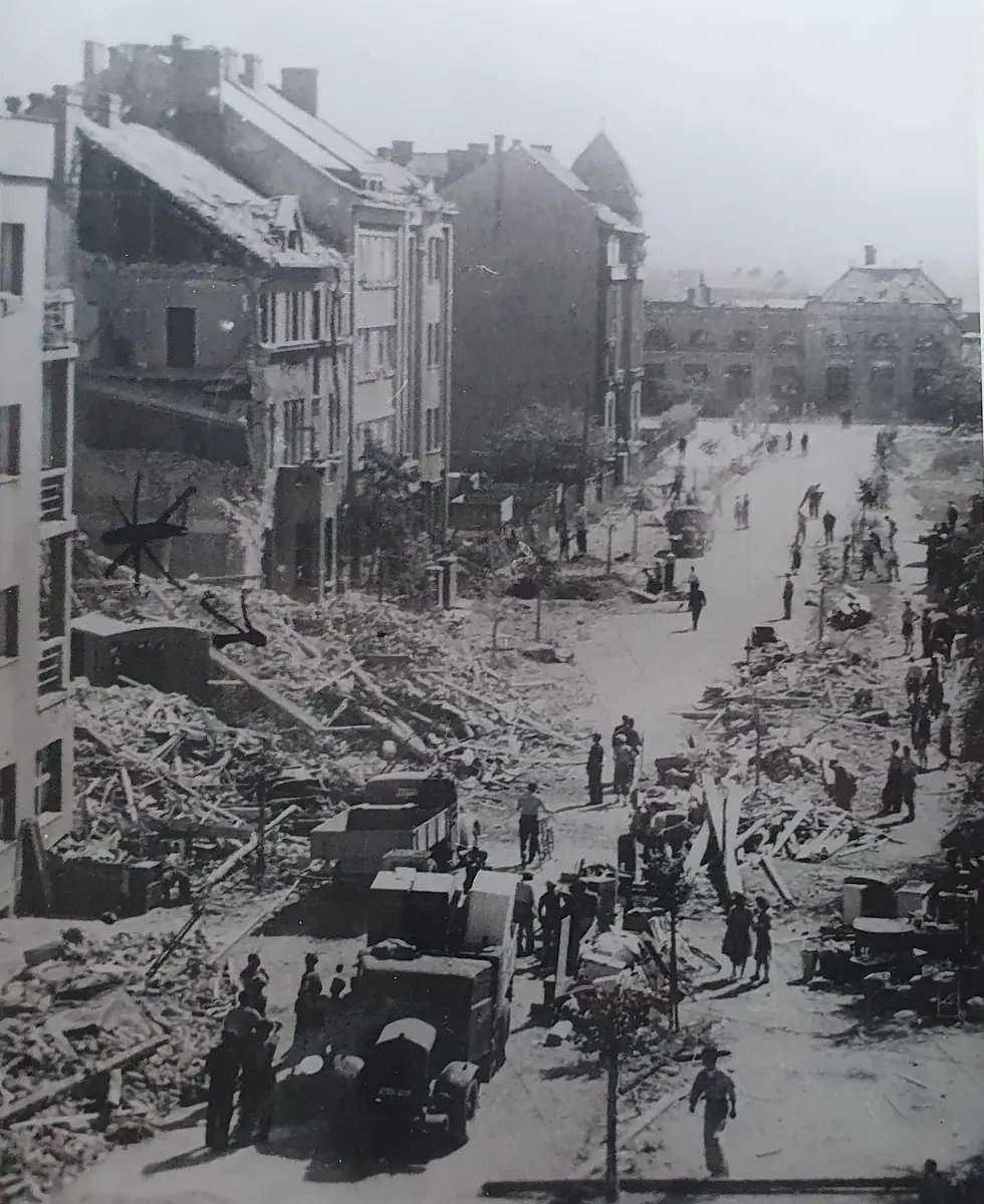 Nálety na Pardubice — Jungmannova 1020, Pardubice I-Zelené Předměstí