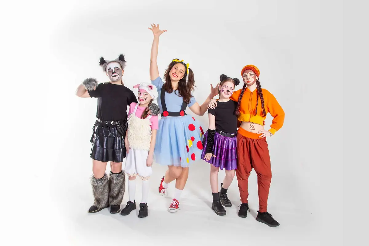 Karnevals-Kindershow mit Matylda und ihren Zlobidly — Tschechische Republik – verschiedene Orte, Česká republika