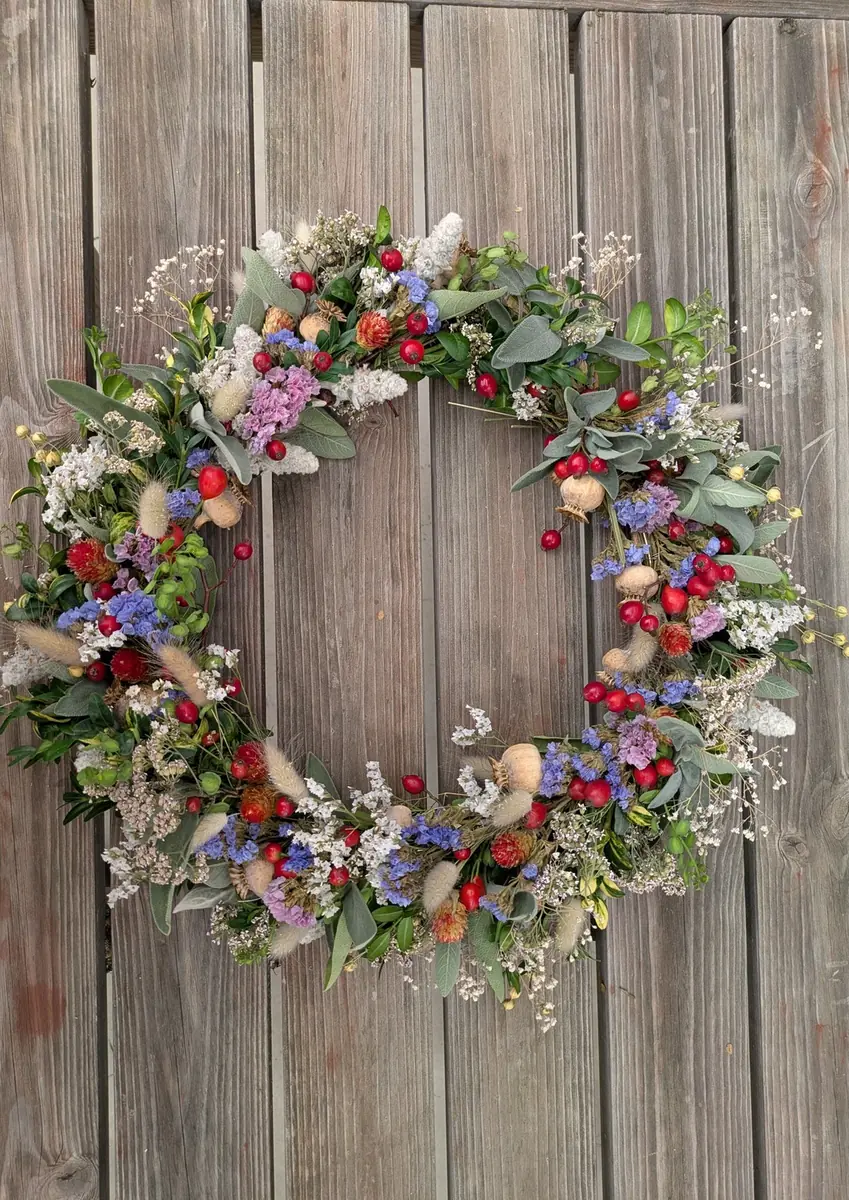 Winter Wreath Binding Workshop — Šmeralův statek, Třebíč
