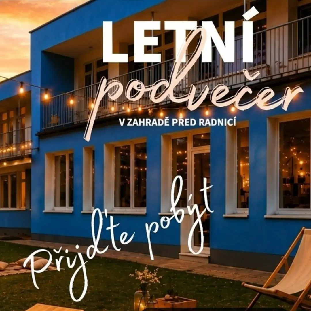 Letní podvečer v zahradě radnice — Starý Lískovec, Brno