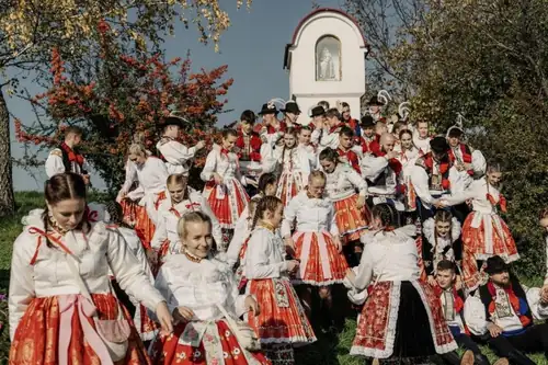 Guided Tour: Anna Kodrlová - Portrait of Folklore