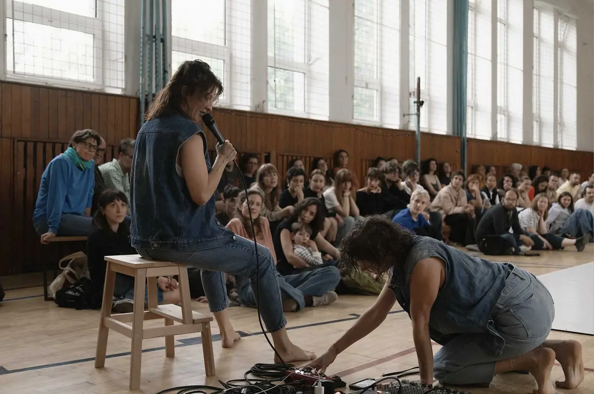 Eva Priečková, Zuzana Žabková: Crying Girls — Studio Alta, Prag