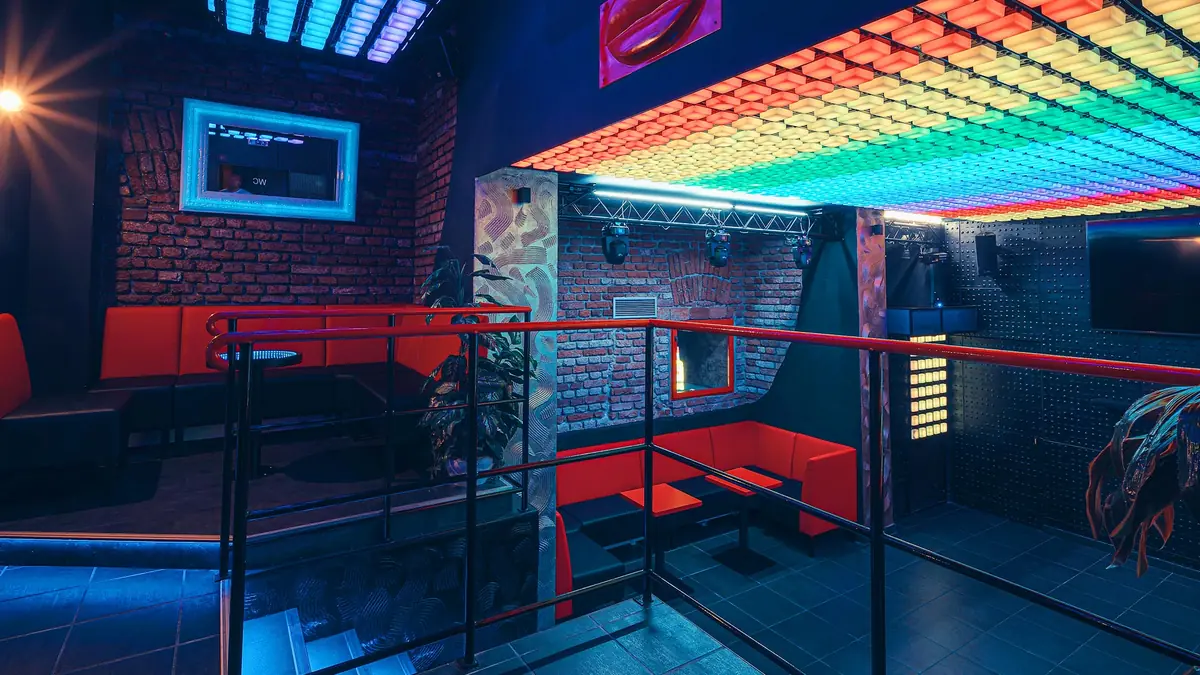 Groovy retro music — Heaven club, Прага