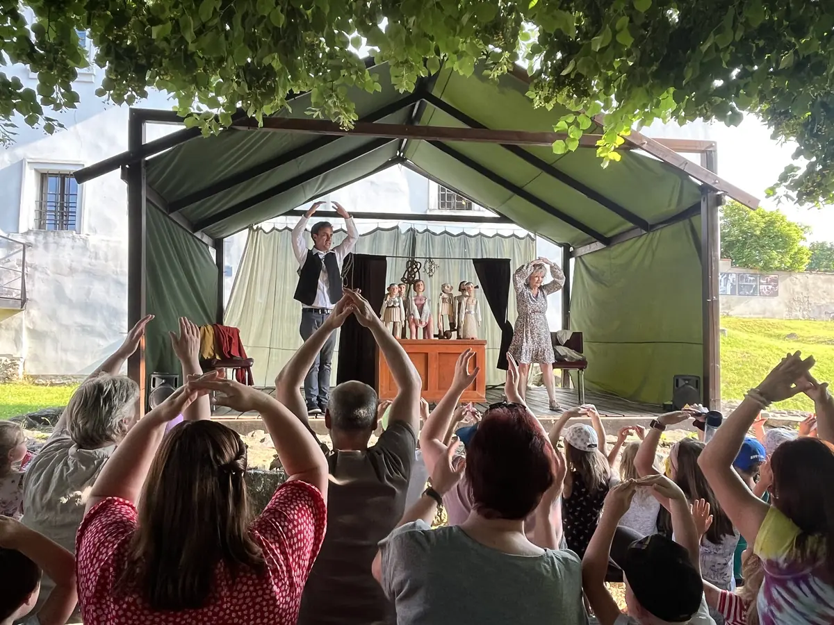 Pohádky na hradě – Šípková Růženka — Kulturní centrum, Týnec nad Sázavou