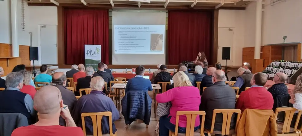 Přehlídka PIWI odrůd, Hibernal-Fórum – 24. 4. 2027 — Sklepy v obci, Šardice