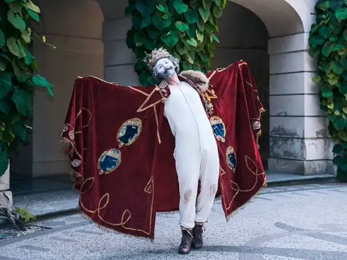 Monarchiot