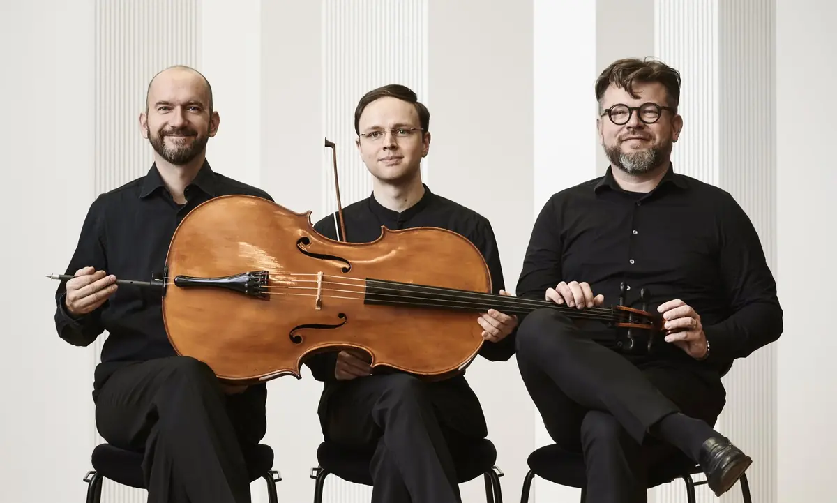 STABAT MATER | Duo KCHUN a Eduard Šístek, violoncello | Koncert s light designem — Za poklady Broumovska o.p.s., Broumov