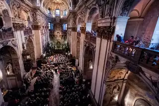 VALTA VS. MOZART Filharmonie Hradec Králové | Kühnův smíšený sbor | Dirigent Jan Valta