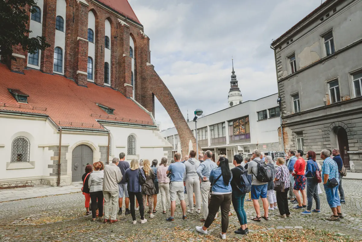 Komentovaná prohlídka KONKATEDRÁLA NANEBEVZETÍ PANNY MARIE — Klub Art, Opava