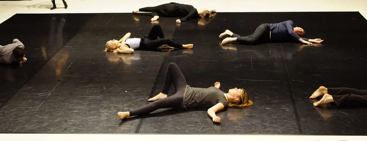 Zeitgenössischer Tanz für Erwachsene — Theater Ponec, Prag