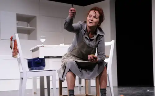 Divadelní představení Shirley Valentine v Domě kultury Frenštát pod Radhoštěm