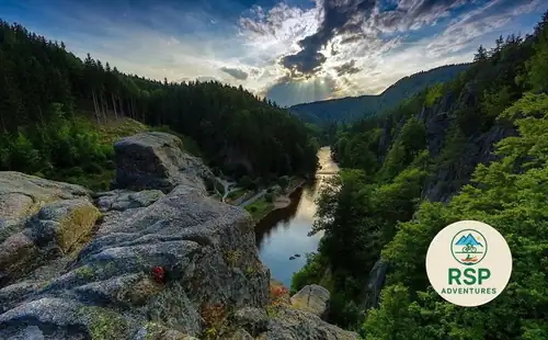 Loket Adventure Quest : Castles, Cliffs &amp; River Thrills