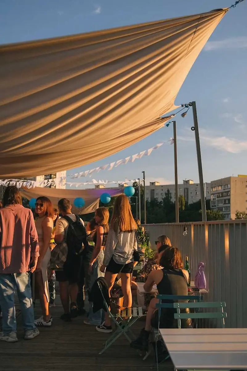 Rooftop Party — Novotel Praha, Prag