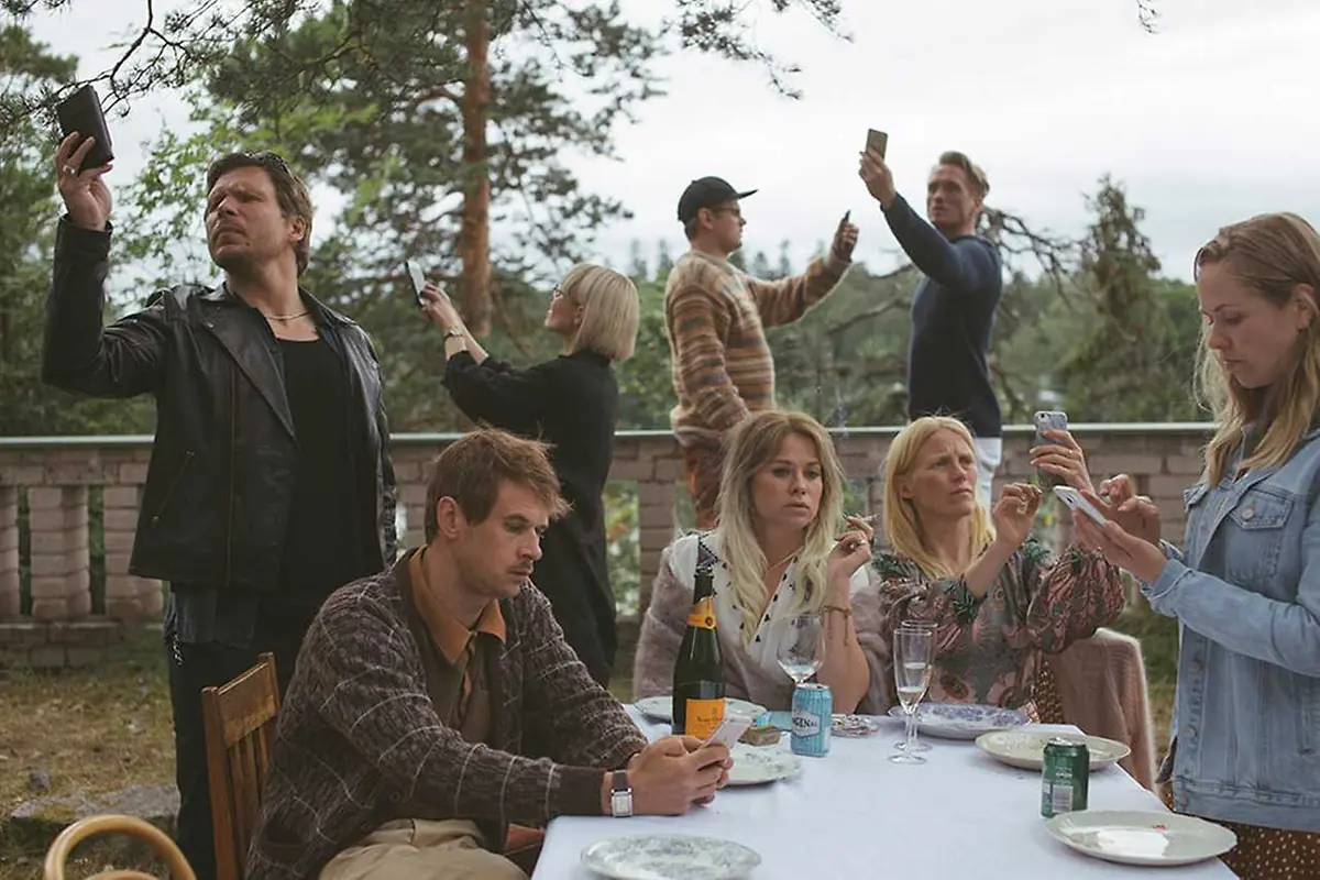 Weekend at the Cottage — Kino Pilotů, Prague
