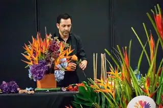 Květiny a sklo – floristický workshop s Juanem Carlosem Semideyem