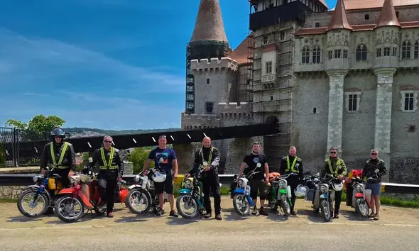 FICHTLEM SVĚTEM — Mariánské Lázně – různá místa, Mariánské Lázně