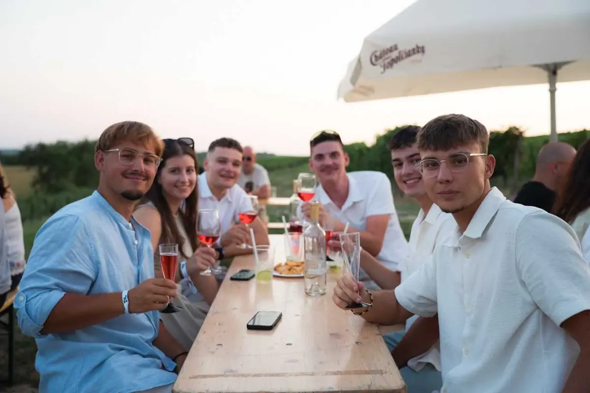 Wine & Vibe — Pálenica Stará Škola Topoľčianky, Topoľčianky