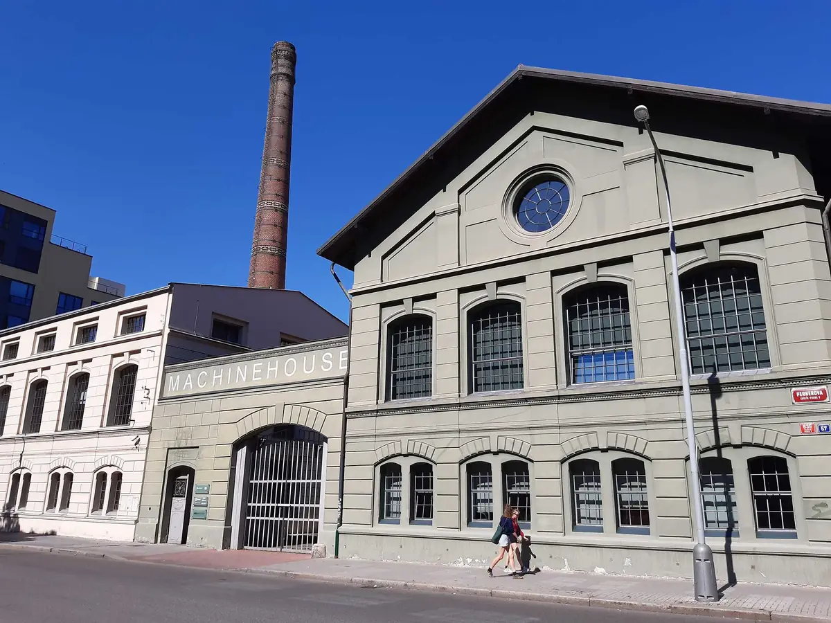 Карлín — Stanice metra Invalidovna, Прага