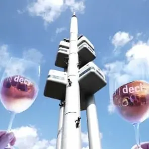 Discoballs — Náměstí Jiřího z Poděbrad, Praha