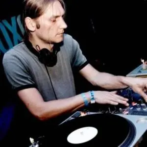 x.morph — Kemp Moře u rybníka Řeka, Křížová