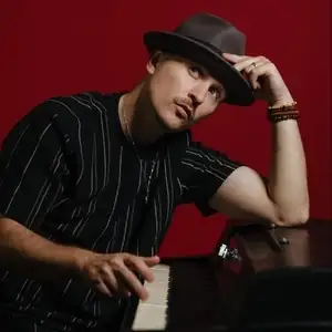 Грег Кулсон
