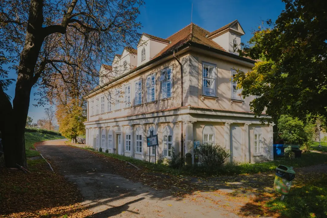 Tutti Frutti - politický salát — Divadlo Vila Štvanice, Praha