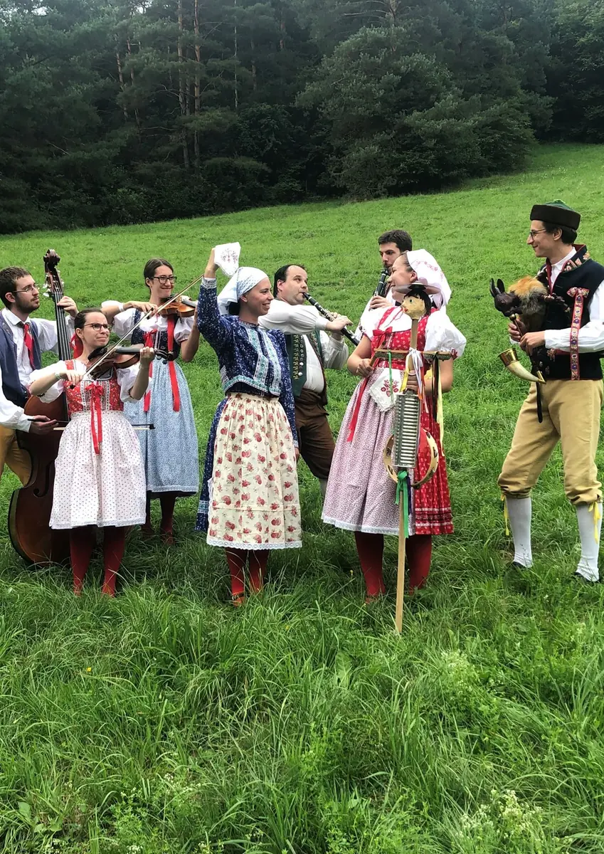 Юбилей Пращенки — Secesní sál na Marjánce, Прага