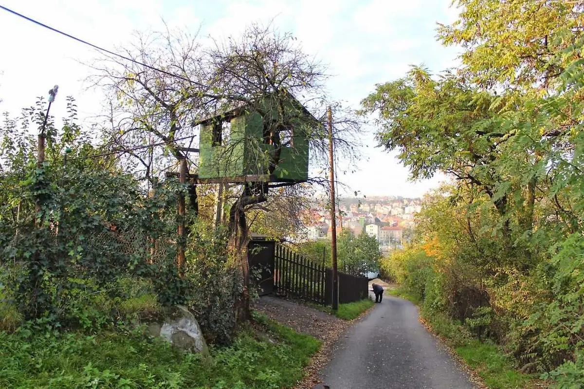 Nouzová kolonie Kotlaska — Libeňský zámek, Libeň