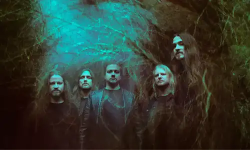 ORANSSI PAZUZU / FI +IS + MÚR / IS