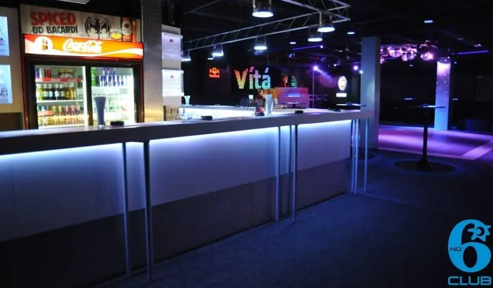 Club No6
