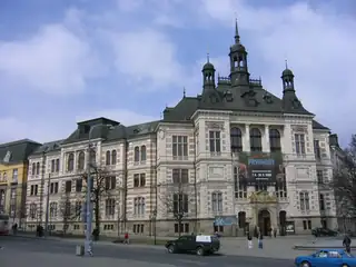 Lasst uns zusammen schmutzig werden! - Kreativwerkstatt für Schulkinder und Erwachsene