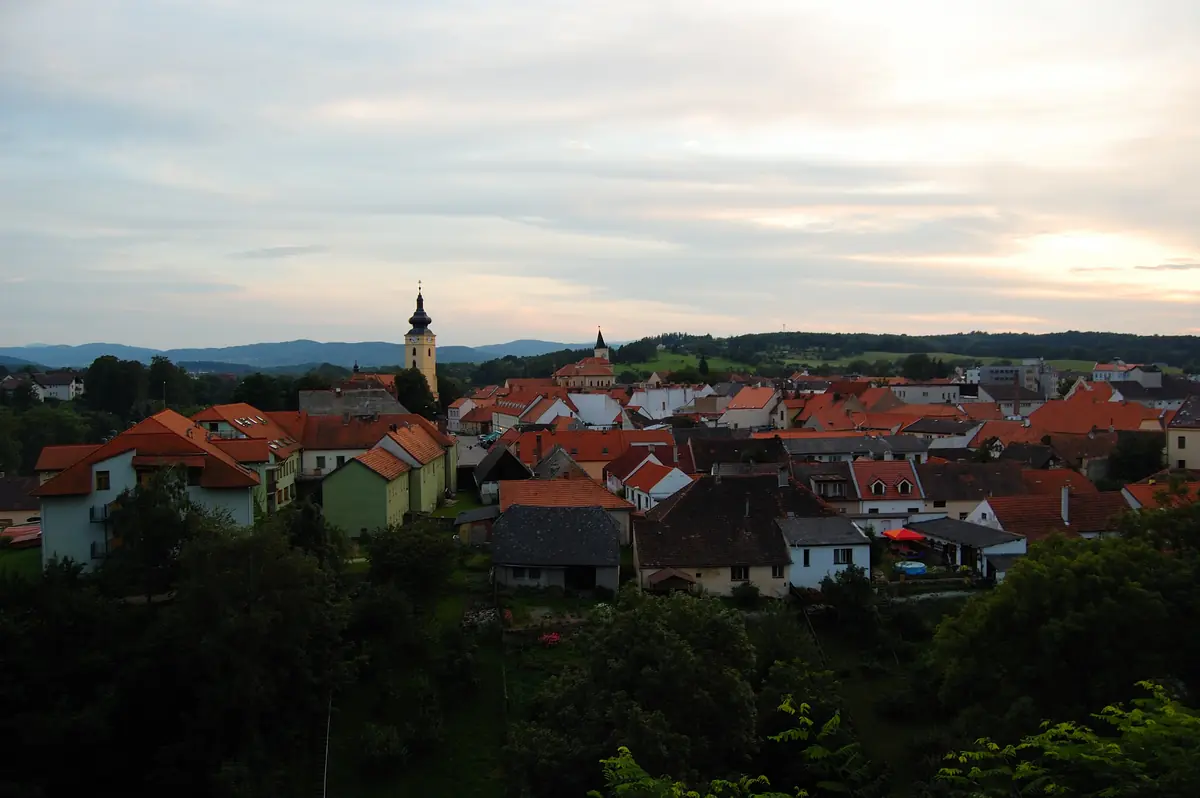 Radnice - Městské divadlo Netolice