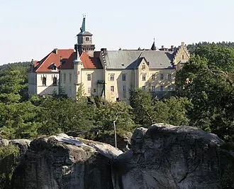 Zámek Hrubá skála