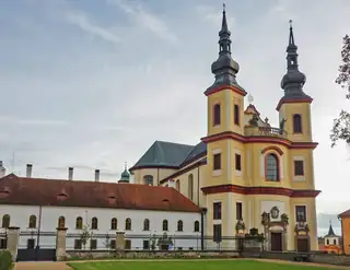 Abendführung durch die Piaristenkirche