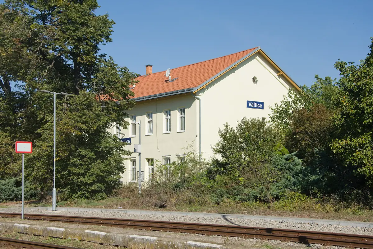 Vlaková stanice Valtice