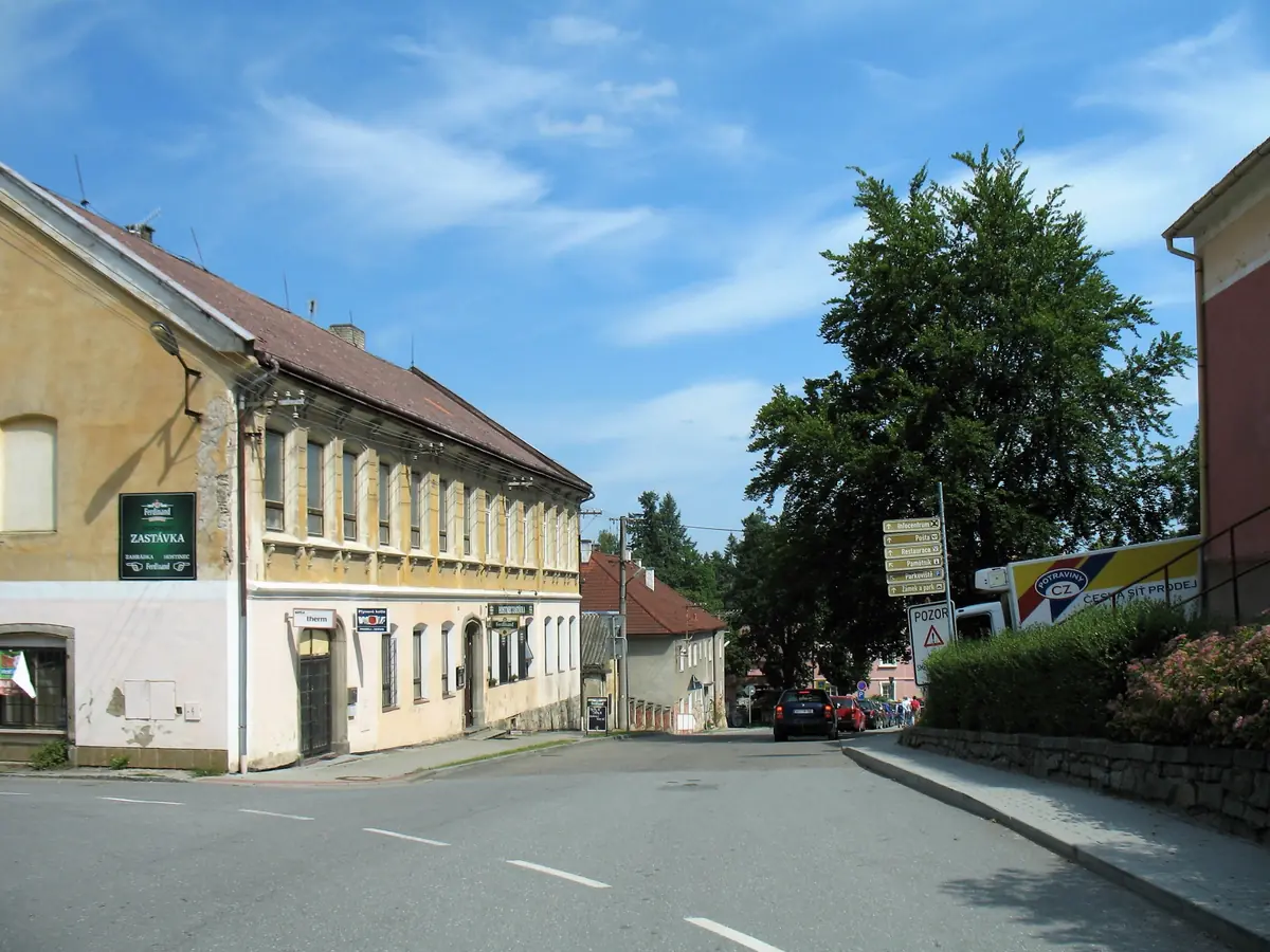 Zámek Vrchotovy Janovice