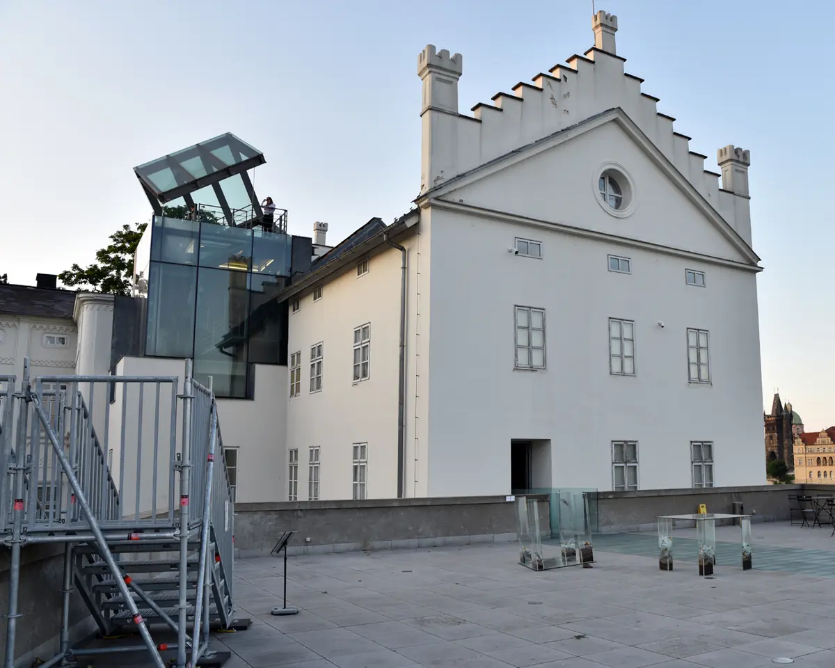 Letní scéna Musea Kampa