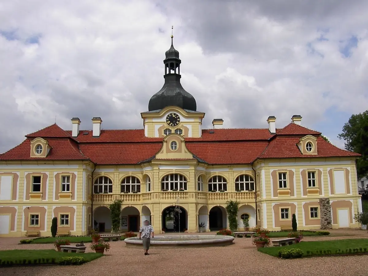 Nebílovy Castle