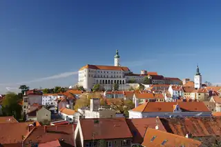 Сказочный замок в канун Рождества